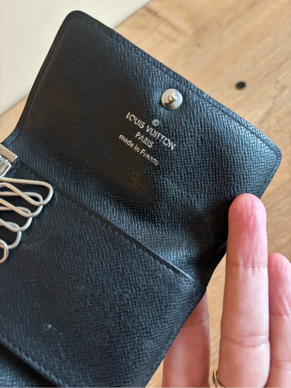 Authentic Louis Vuitton damier key holder